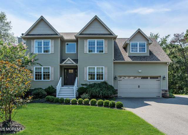 Property at 600 Brookside Dr, Toms River, NJ 08753, 4 beds, 3.5 baths