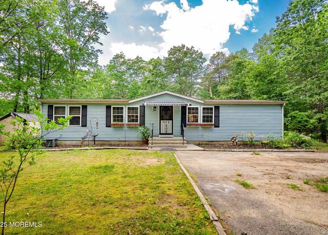 Property at 846 Perrineville Rd, Jackson, NJ 08527, 3 beds, 2 baths