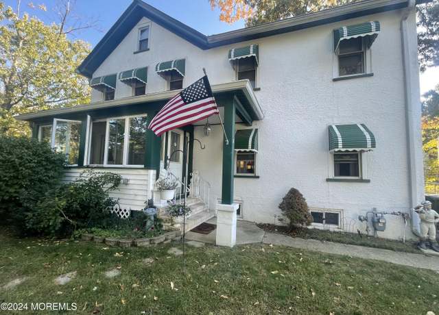 Property at 8 Newman St, Hazlet, NJ 07730, 3 beds, 1 bath