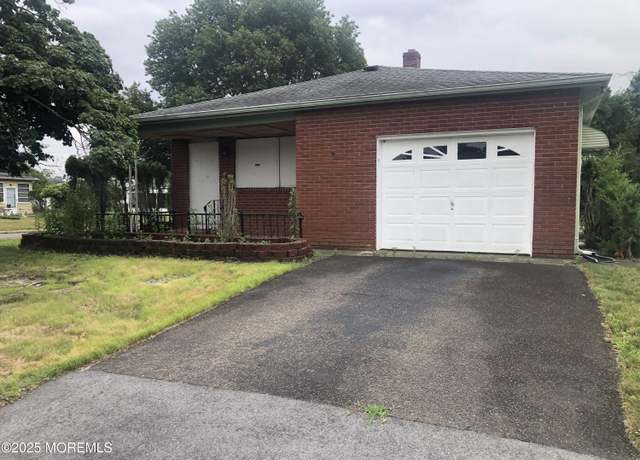 Property at 12 Tortola St, Toms River, NJ 08757, 2 beds, 2 baths