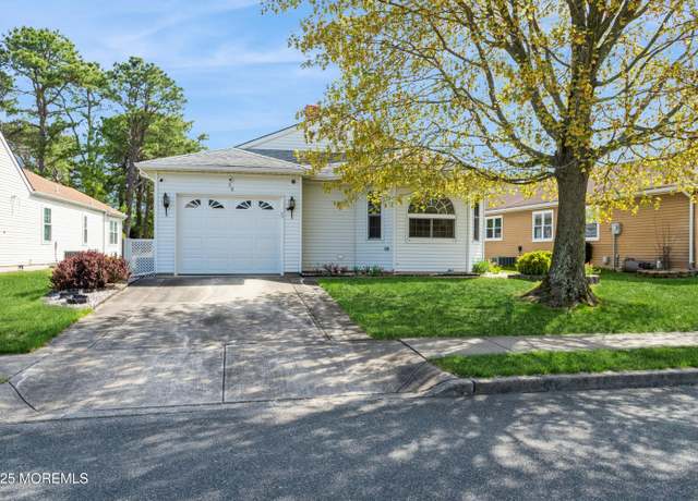 Property at 58 Trent Dr, Toms River, NJ 08757, 2 beds, 2 baths