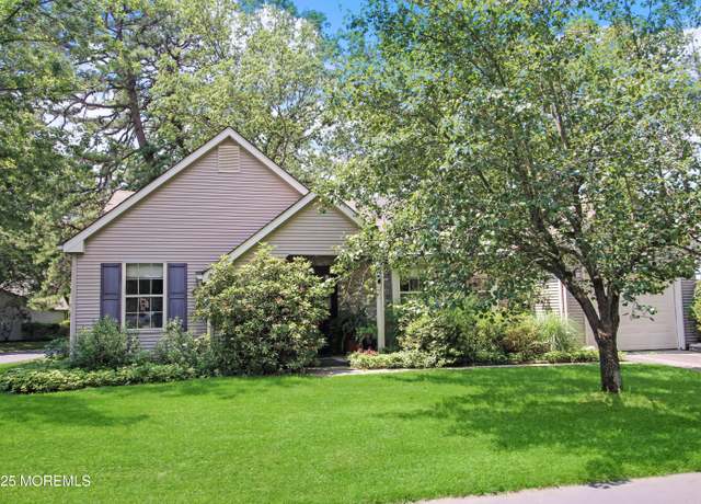 Property at 29 Morning Glory Ln, Whiting, NJ 08759, 2 beds, 2 baths