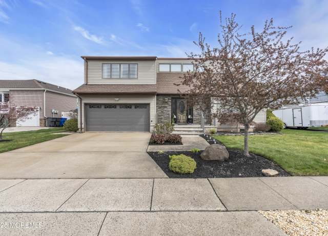 Property at 281 Jill Ct, Toms River, NJ 08753, 4 beds, 2.5 baths