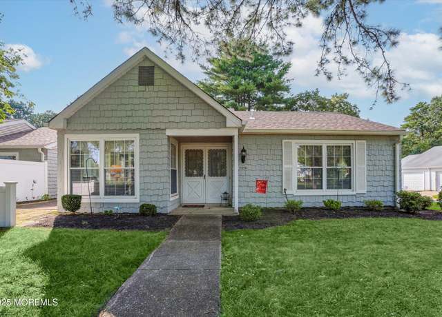 Property at 727B Wooton Ct, Manchester, NJ 08759, 2 beds, 2 baths