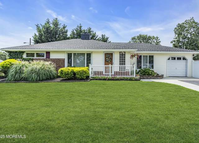 Property at 364 Heritage Dr, Brick, NJ 08723, 2 beds, 1 bath