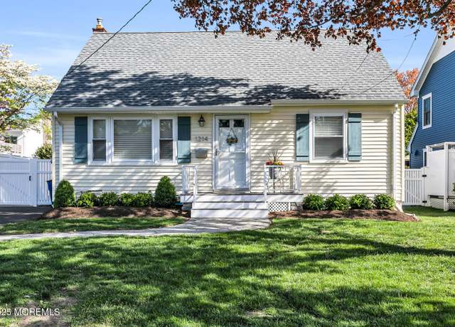 Property at 1214 Crosby Rd, Spring Lake Heights, NJ 07762, 2 beds, 1.5 baths