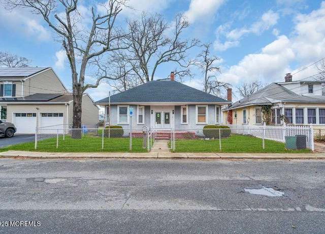 Property at 9 Maplewood Ave, Keansburg, NJ 07734, 3 beds, 2 baths