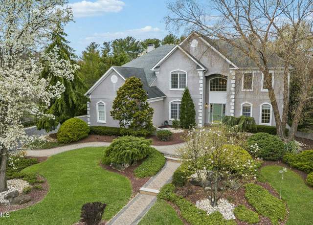 Property at 530 Turtle Hollow Dr, Freehold, NJ 07728, 4 beds, 4.5 baths