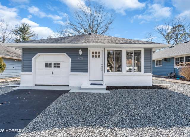 Property at 2228 Mount Hope Ln, Toms River, NJ 08753, 2 beds, 1.5 baths