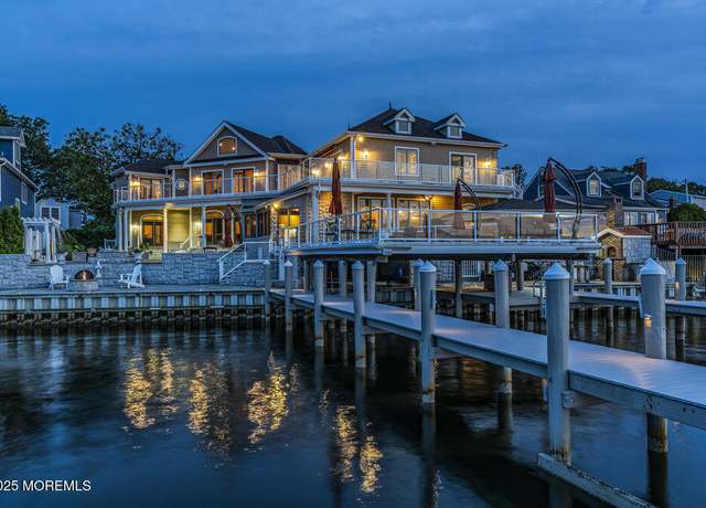 Property at 13 Riverview Dr, Brick, NJ 08723, 5 beds, 5.5 baths