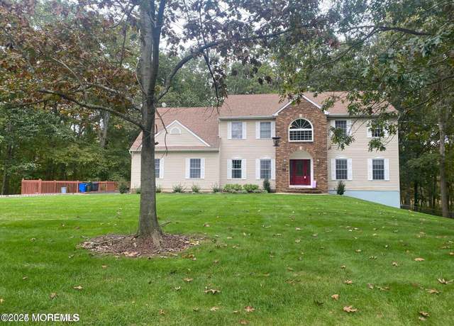 Property at 25 Pioneer Ct, Freehold, NJ 07728, 5 beds, 3.5 baths