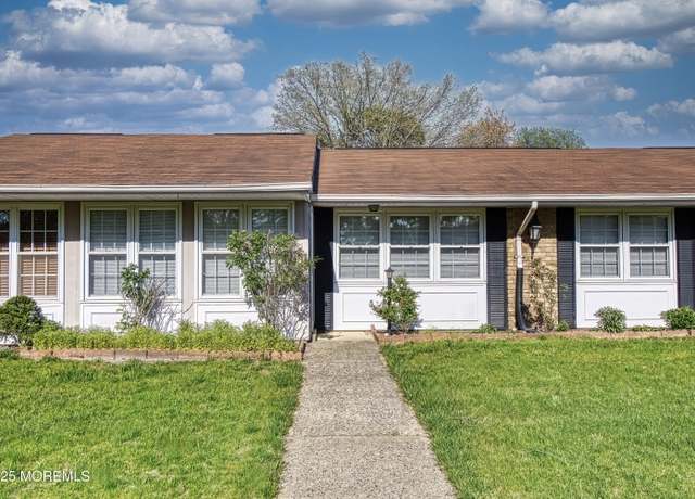 Property at 43B Edinburgh Ln, Manchester, NJ 08759, 2 beds, 1 bath