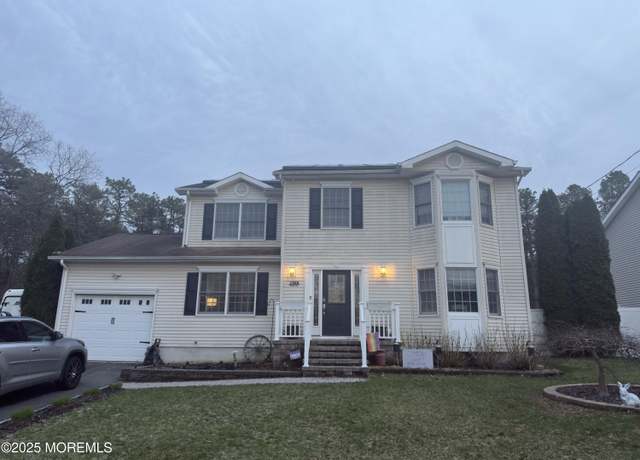 Property at 1908 1st Ave, Toms River, NJ 08757, 4 beds, 3.5 baths