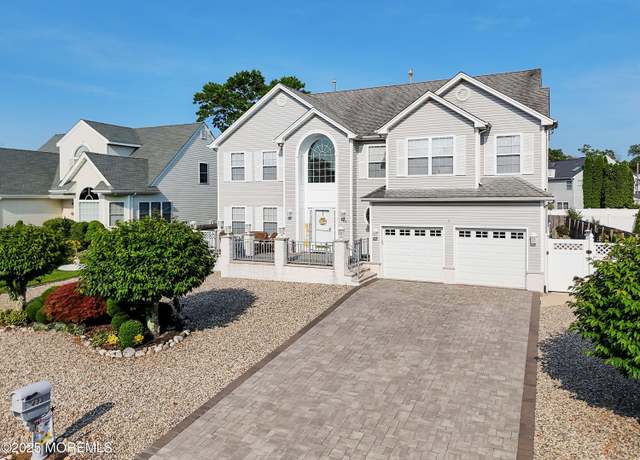 Property at 433 Mermaid Dr, Manahawkin, NJ 08050, 4 beds, 3.5 baths