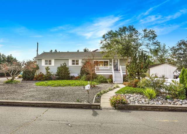Property at 77 Jib Ln, Brick, NJ 08723, 3 beds, 2 baths