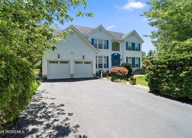 Property at 5 Nelson Dr, Barnegat, NJ 08005, 4 beds, 2.5 baths