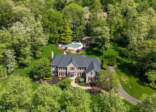 Property at 105 Beagle Dr, Manalapan, NJ 07726, 5 beds, 5.5 baths