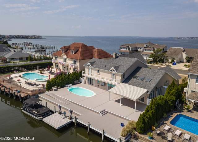 Property at 218 Pointe Dr, Mantoloking, NJ 08738, 8 beds, 5.5 baths
