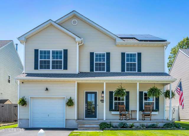 Property at 28 Dolphin Cir W, Bayville, NJ 08721, 4 beds, 2.5 baths