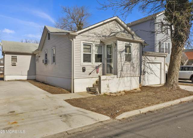 Property at 821 Center St, Union Beach, NJ 07735, 3 beds, 1 bath
