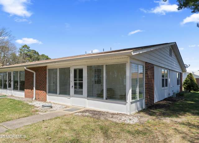 Property at 1120D Argyll Cir, Lakewood, NJ 08701, 2 beds, 1 bath