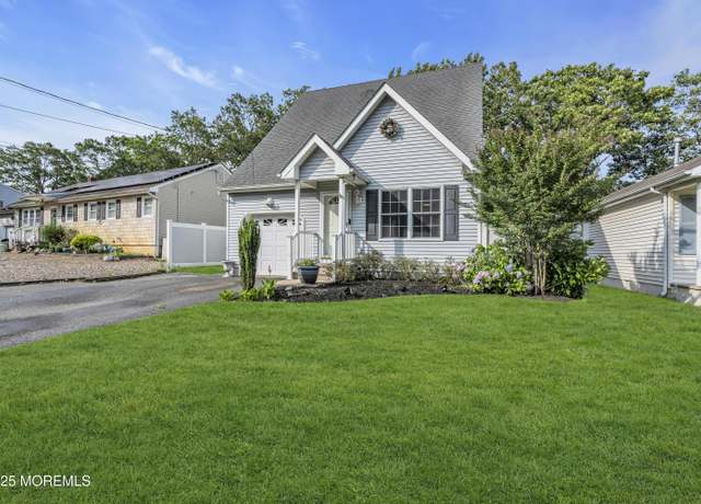 Property at 54 Baywood Blvd, Brick, NJ 08723, 3 beds, 2 baths