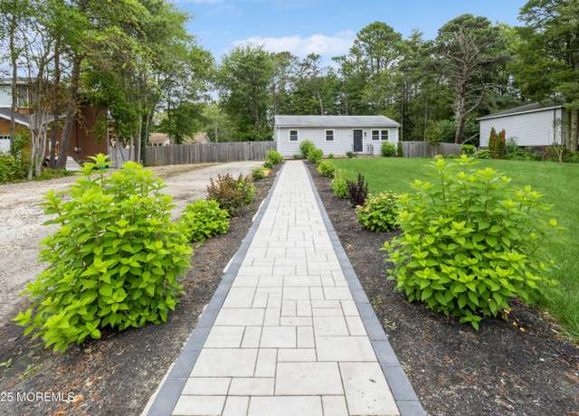 Property at 442 Bay Way, Lanoka Harbor, NJ 08734, 3 beds, 1 bath