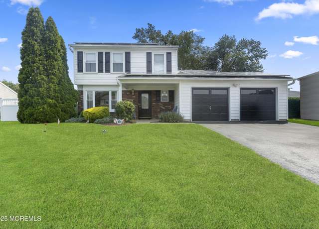 Property at 113 Appletree Rd, Howell, NJ 07728, 3 beds, 2.5 baths