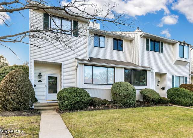 Property at 186 Clubhouse Dr, Middletown, NJ 07748, 3 beds, 2.5 baths