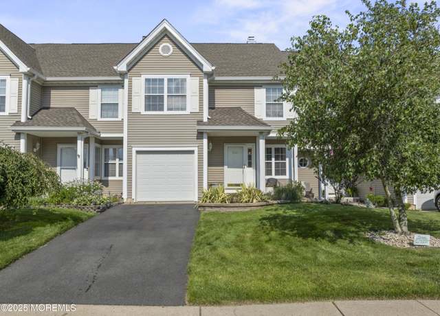 Property at 5205 Trotters Way, Toms River, NJ 08755, 3 beds, 2.5 baths
