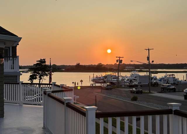 Property at 10 Imbrie Pl, Sea Bright, NJ 07760, 6 beds, 5.5 baths