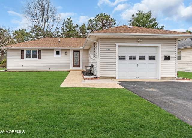 Property at 317 St Thomas Dr, Toms River, NJ 08757, 2 beds, 2 baths
