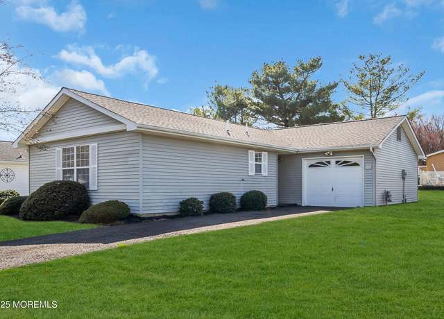 Property at 167 Everest Dr S, Brick, NJ 08724, 2 beds, 2 baths