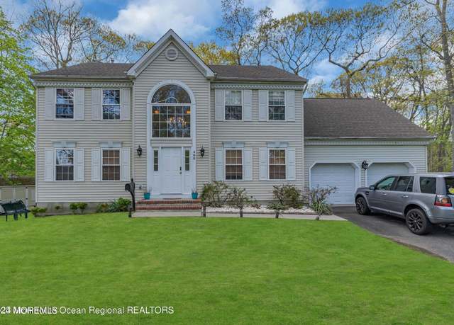 Property at 405 Lawrence Ave, Oakhurst, NJ 07755, 4 beds, 3.5 baths