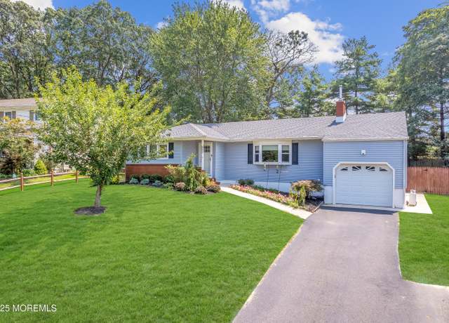 Property at 493 Kingsley Ct, Toms River, NJ 08753, 3 beds, 1.5 baths