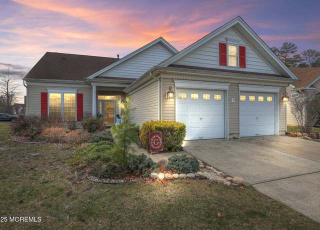 Property at 22 Hazeltine Ln, Jackson, NJ 08527, 2 beds, 2 baths