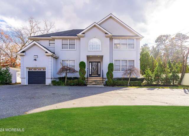 Property at 172 New Egypt Rd, Lakewood, NJ 08701, 8 beds, 7 baths
