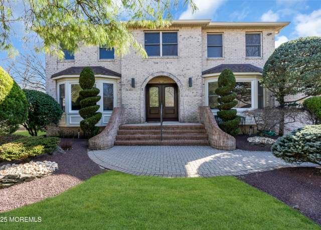 Property at 47 Oxford Rd, Manalapan, NJ 07726, 5 beds, 4 baths