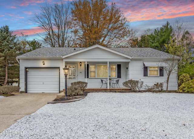 Property at 26 Salisbury Ct, Toms River, NJ 08757, 2 beds, 2 baths
