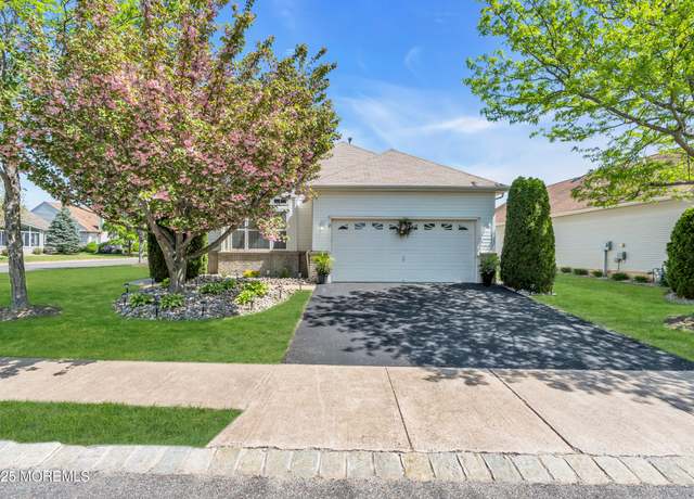 Property at 2 Moet Ct, Manchester, NJ 08759, 3 beds, 3 baths
