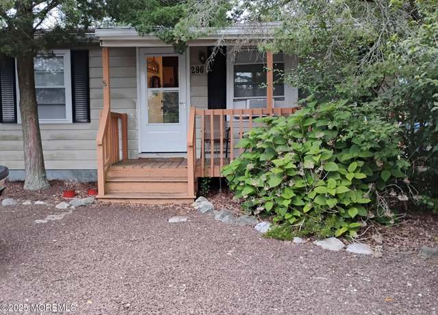 Property at 296 Nautilus Dr, Manahawkin, NJ 08050, 3 beds, 1 bath