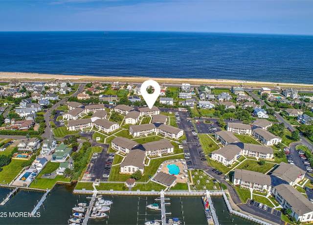 Property at 32 Wharfside Dr, Monmouth Beach, NJ 07750, 2 beds, 1.5 baths