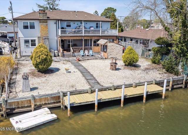 Property at 19 Acapulco Dr, Brick, NJ 08723, 6 beds, 2 baths