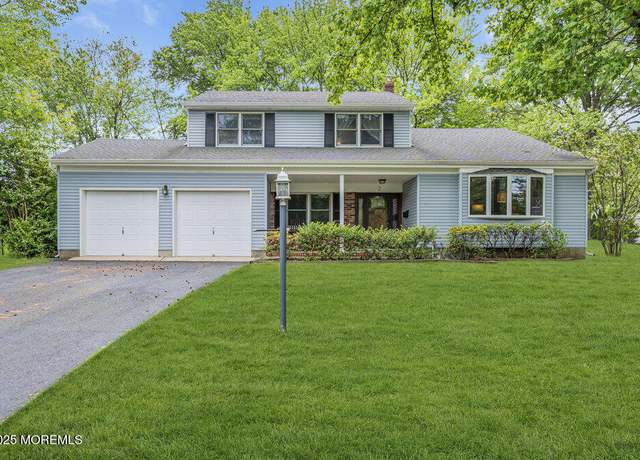Property at 2 Merrick Ct, Middletown, NJ 07748, 4 beds, 2.5 baths