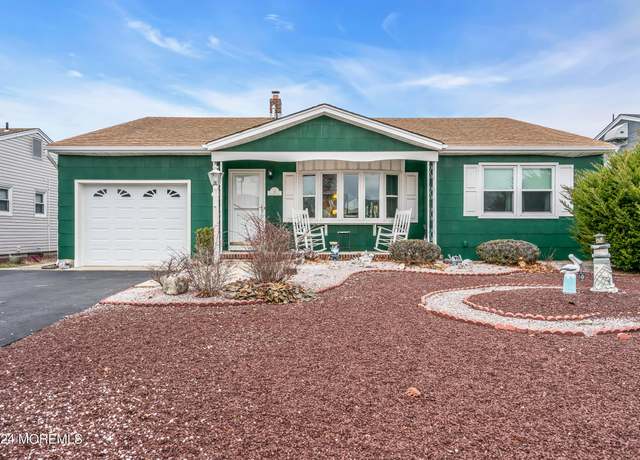 Property at 15 Mapleton Rd, Toms River, NJ 08757, 2 beds, 2 baths