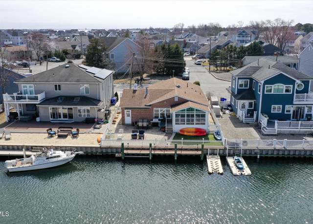 Property at 88 Jib Ln, Brick, NJ 08723, 3 beds, 2 baths