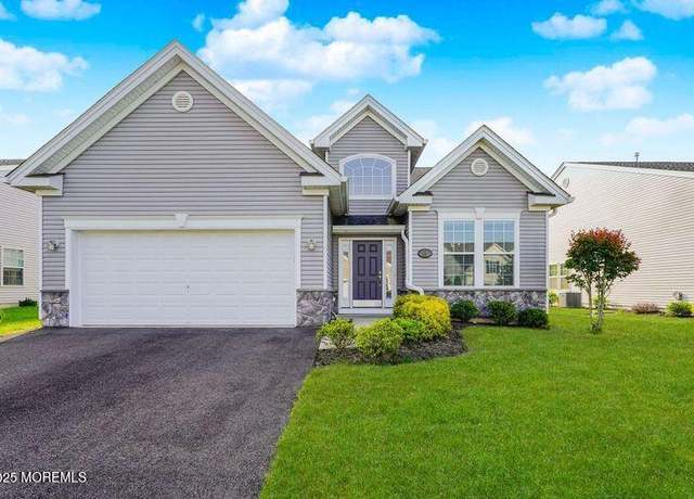 Property at 11 Starry Ln, Barnegat, NJ 08005, 2 beds, 2 baths