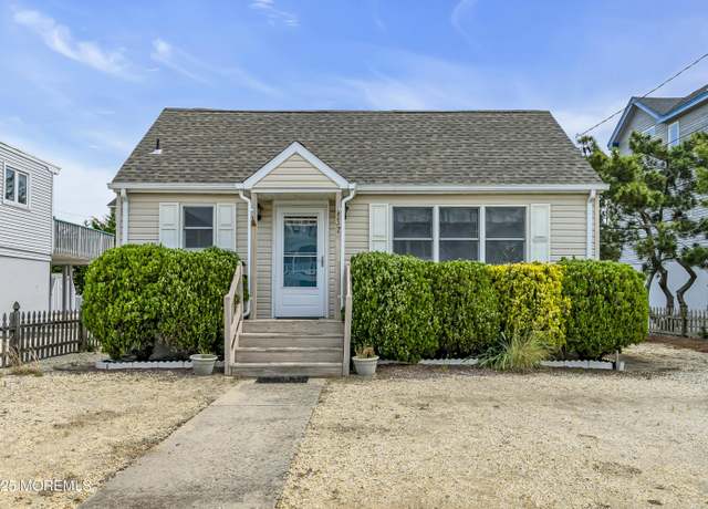 Property at 37 N 4th St, Surf City, NJ 08008, 3 beds, 1.5 baths