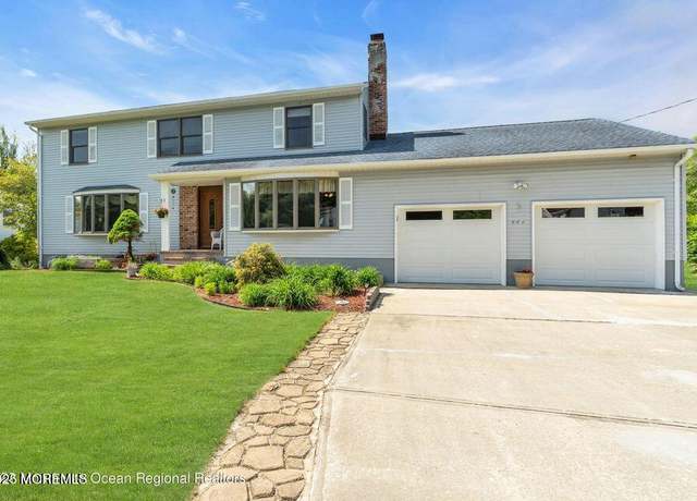 Property at 444 Pfister Rd, Jackson, NJ 08527, 4 beds, 3.5 baths