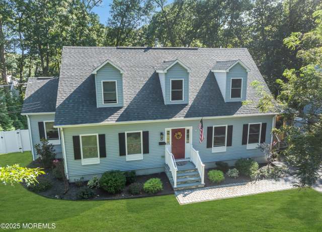 Property at 8 Phoenix Pkwy, Oakhurst, NJ 07755, 4 beds, 3.5 baths